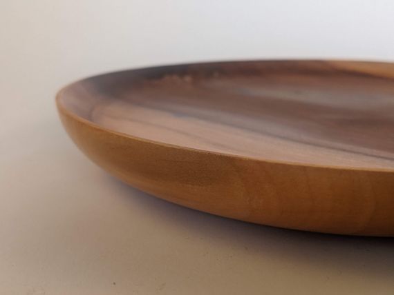 Simple plate from apple wood