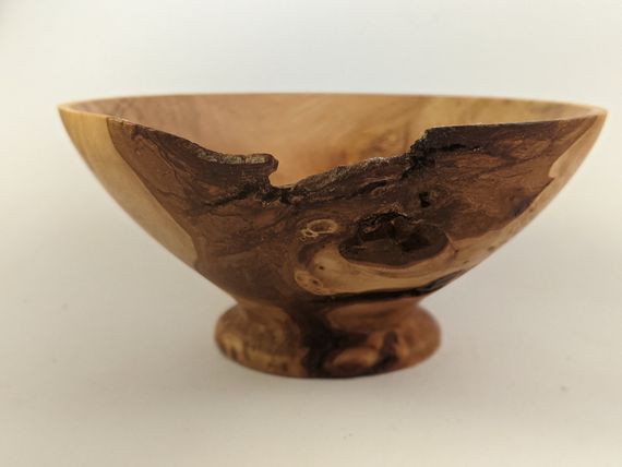 Small sugar bowl from apple wood